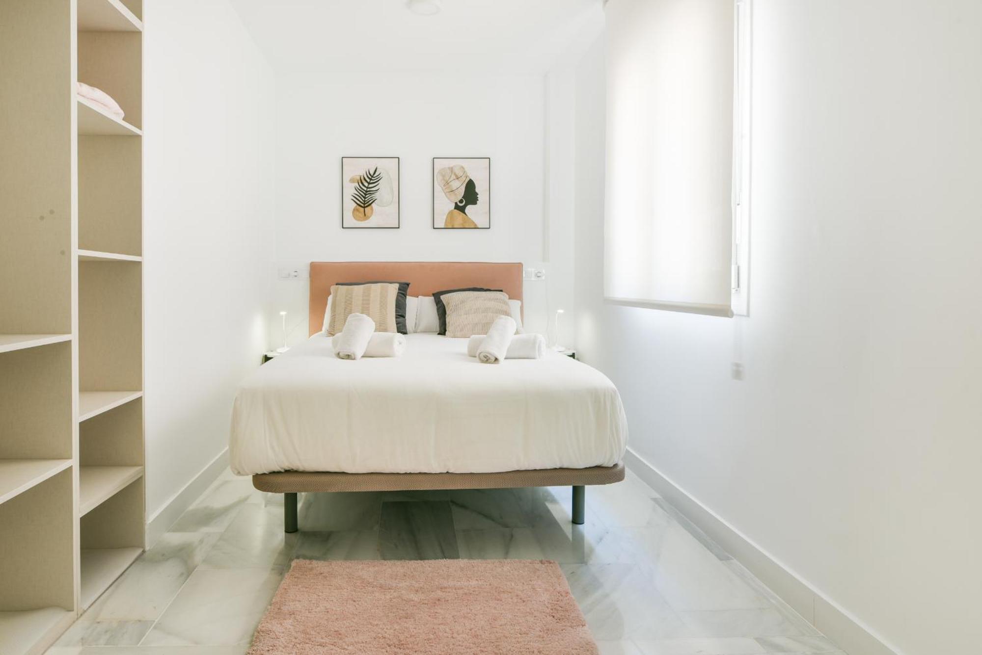 Apartment Magnificent- 2bd 2bth- Center *